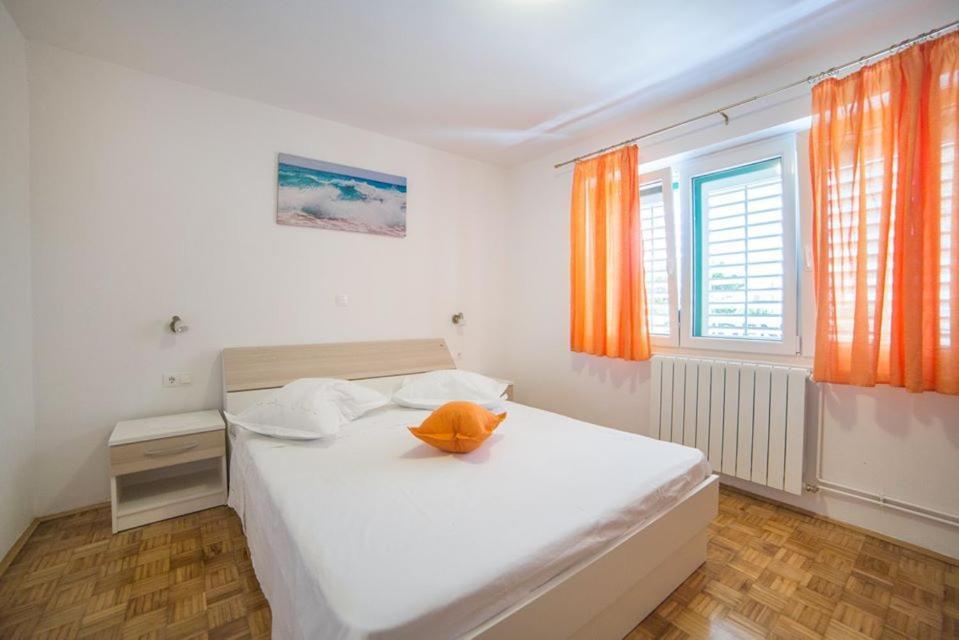 ברלה Apartmani Stipan מראה חיצוני תמונה